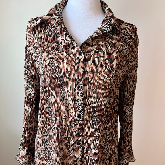 Essentials by Milano pleated Animal Print Blouse XL Ruffled Bell Sleeves Elegant - Picture 1 of 12